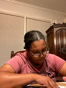 ebonyred online show from 10/21/25, 12:00