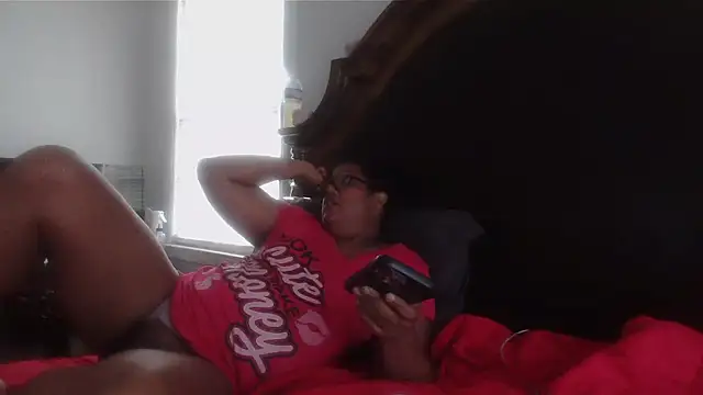 ebonyred online show from 06/18/26, 12:10