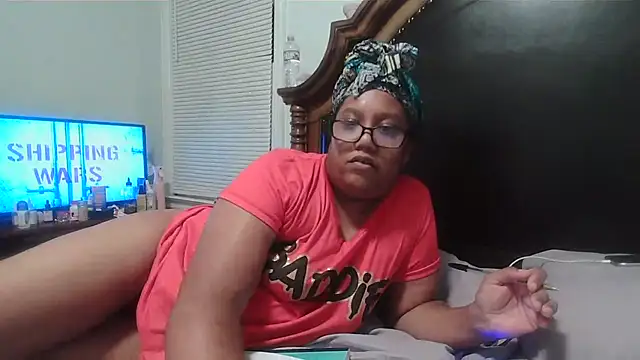 ebonyred online show from 10/10/25, 01:50