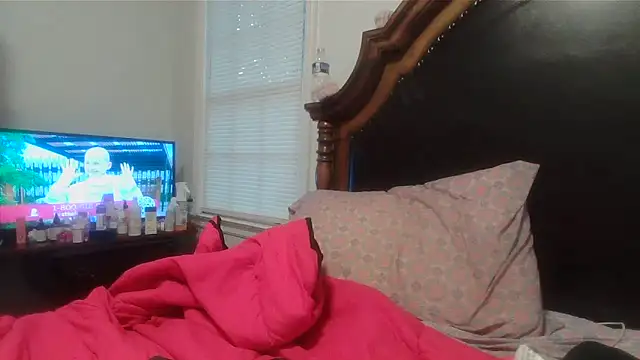 ebonyred online show from 04/05/26, 10:49