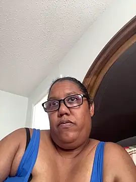 Snapshot of ebonyred chatting on 06/11/26, 07:55 ebonyred online show from 06/11/26, 07:55