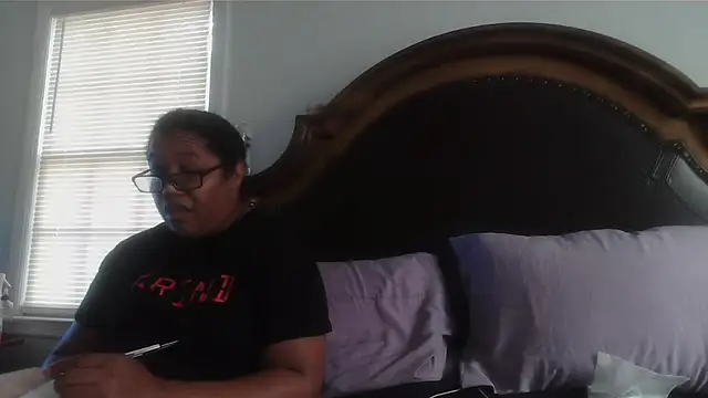 ebonyred online show from 02/19/26, 10:29