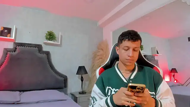 AgarEvans online show from 04/19/26, 05:19