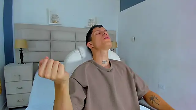 AgarEvans online show from 11/25/25, 04:24