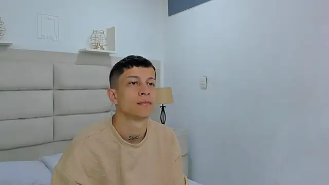 AgarEvans online show from 12/02/25, 04:47