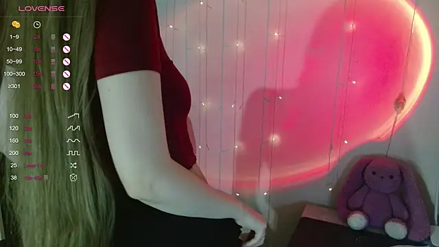 Snapshot of amelia_sweeti chatting on 01/17/25, 08:44 amelia sweeti online show from 01/17/25, 08:44