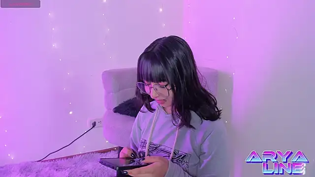 arysUwU online show from 06/11/26, 03:03