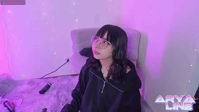 arysUwU online show from 06/19/26, 01:33