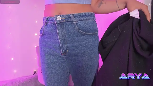 arysUwU online show from 04/08/26, 02:46