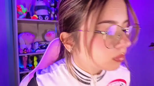 EmilyMiller  online show from 05/21/26, 02:47