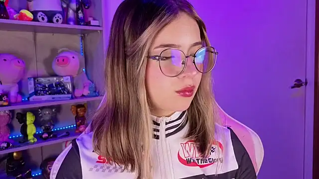 EmilyMiller  online show from 04/16/26, 03:13