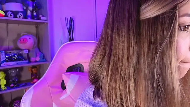 EmilyMiller  online show from 04/20/26, 03:13