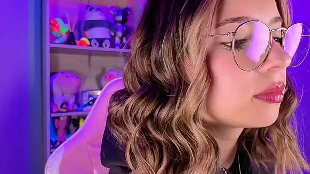 EmilyMiller  online show from 04/30/26, 03:19