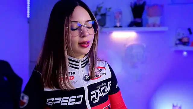 EmilyMiller  online show from 06/30/26, 01:22
