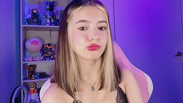 EmilyMiller  online show from 10/26/25, 05:13