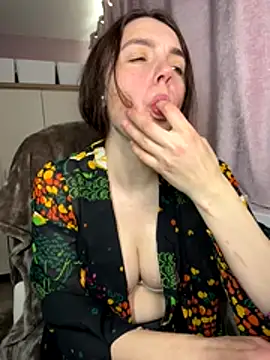 GillKelly online show from 11/27/25, 02:50