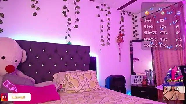 Pocahontaslovex online show from 10/21/25, 12:48