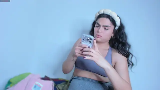 cheryl blossom69 online show from 02/10/26, 01:04