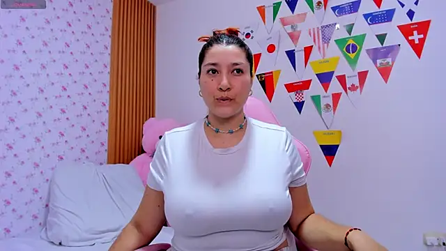 Snapshot of Soyqueen chatting on 07/09/26, 03:51 Soyqueen online show from 07/09/26, 03:51