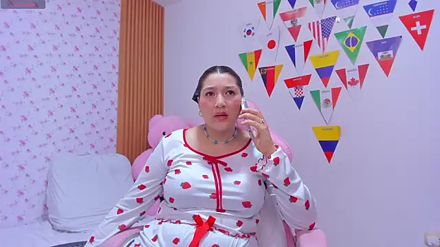 Snapshot of Soyqueen chatting on 07/11/26, 02:34 Soyqueen online show from 07/11/26, 02:34
