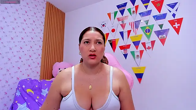 Snapshot of Soyqueen chatting on 06/19/26, 03:12 Soyqueen online show from 06/19/26, 03:12