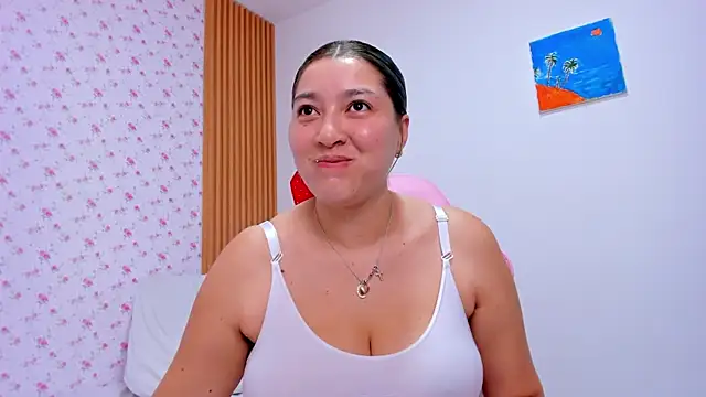 Snapshot of Soyqueen chatting on 04/18/26, 05:54 Soyqueen online show from 04/18/26, 05:54