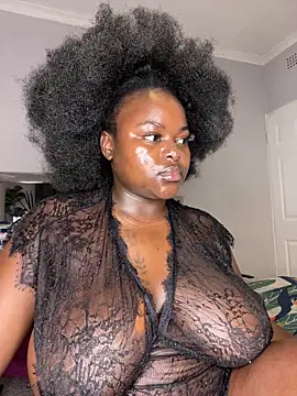 Snapshot of Honeycoco0211 chatting on 12/01/25, 01:06 Honeycoco0211 online show from 12/01/25, 01:06