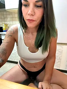 Lady Knaller online show from 10/11/25, 07:59