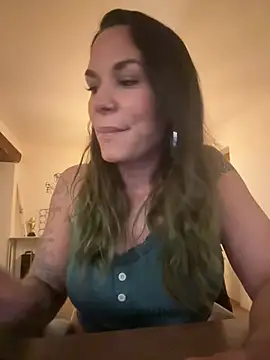 Lady Knaller online show from 03/15/26, 07:54