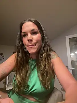Lady Knaller online show from 05/25/26, 07:34