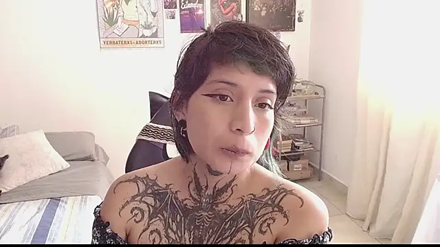 Snapshot of _Apola_77 chatting on 01/21/25, 06:34  Apola 77 online show from 01/21/25, 06:34