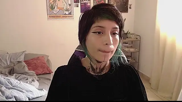 Snapshot of _Apola_77 chatting on 01/14/25, 07:11  Apola 77 online show from 01/14/25, 07:11