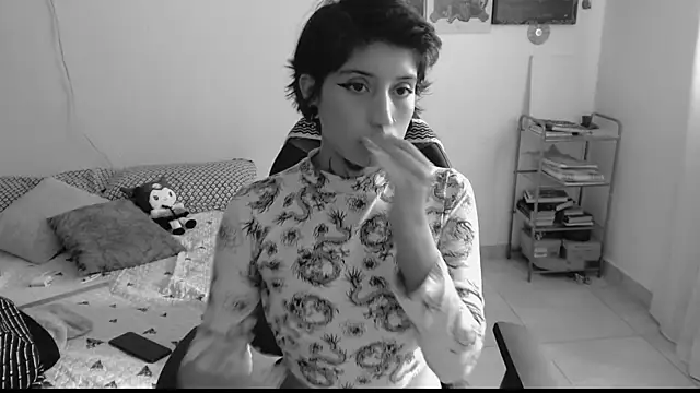 Snapshot of _Apola_77 chatting on 02/22/25, 07:47  Apola 77 online show from 02/22/25, 07:47