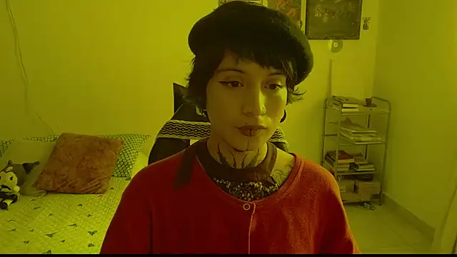 Snapshot of _Apola_77 chatting on 02/13/25, 07:42  Apola 77 online show from 02/13/25, 07:42