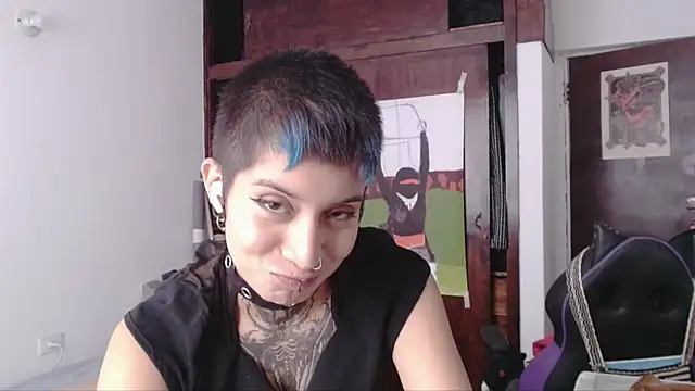 Snapshot of _Apola_77 chatting on 10/08/25, 06:30  Apola 77 online show from 10/08/25, 06:30