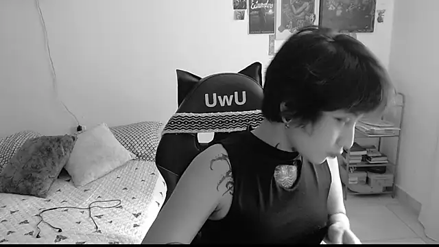 Snapshot of _Apola_77 chatting on 02/11/25, 07:59  Apola 77 online show from 02/11/25, 07:59