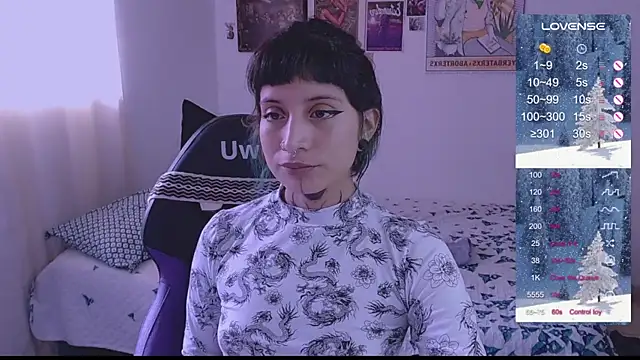 Snapshot of _Apola_77 chatting on 12/18/24, 07:52  Apola 77 online show from 12/18/24, 07:52