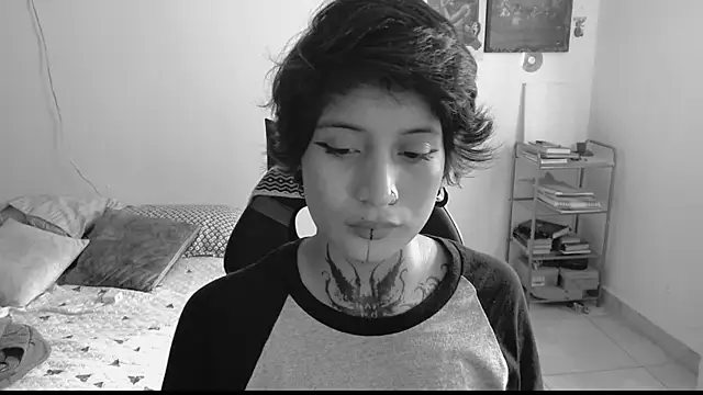 Snapshot of _Apola_77 chatting on 02/19/25, 09:25  Apola 77 online show from 02/19/25, 09:25