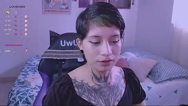 Snapshot of _Apola_77 chatting on 12/01/24, 09:09  Apola 77 online show from 12/01/24, 09:09