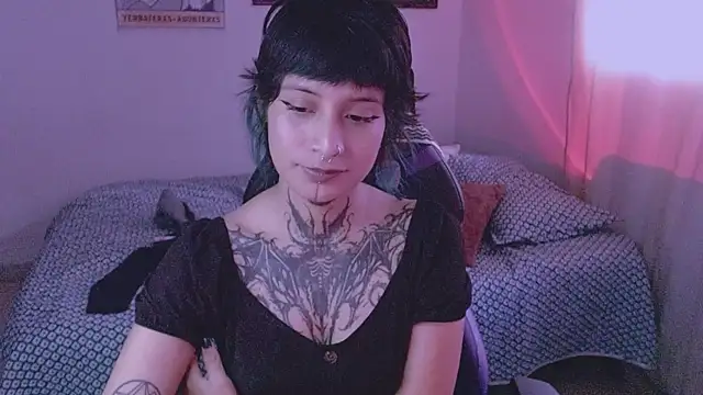 Snapshot of _Apola_77 chatting on 12/09/24, 10:30  Apola 77 online show from 12/09/24, 10:30