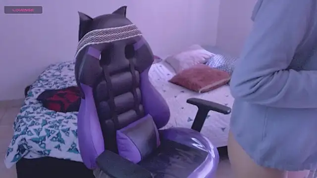 Snapshot of _Apola_77 chatting on 12/04/24, 08:12  Apola 77 online show from 12/04/24, 08:12