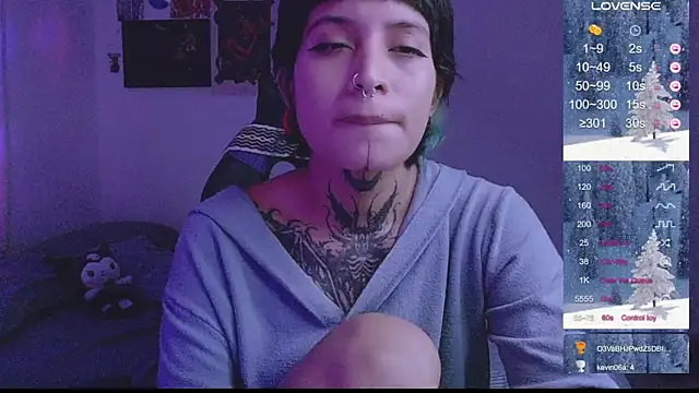 Snapshot of _Apola_77 chatting on 12/22/24, 11:41  Apola 77 online show from 12/22/24, 11:41