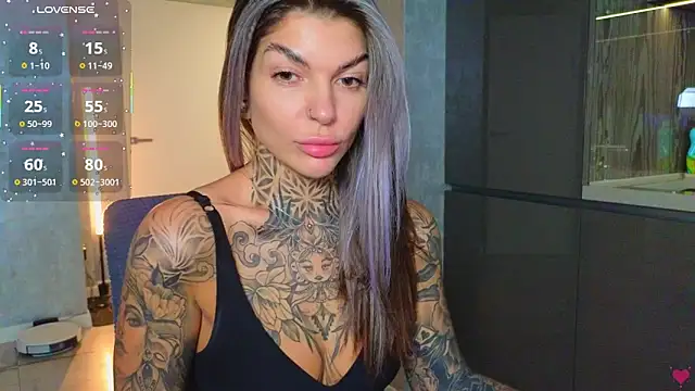 Snapshot of tattooedBabyy chatting on 03/15/25, 10:46 tattooedBabyy online show from 03/15/25, 10:46