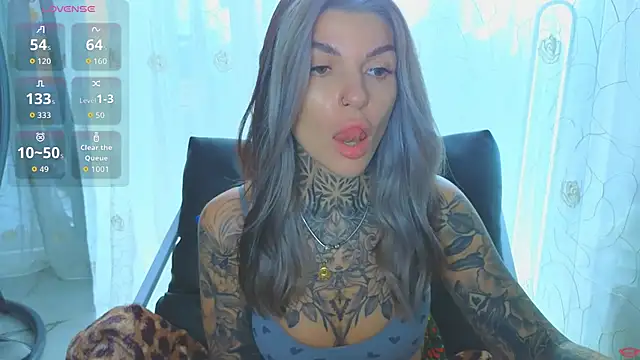 Snapshot of tattooedBabyy chatting on 07/18/26, 08:56 tattooedBabyy online show from 07/18/26, 08:56