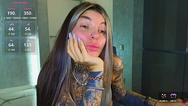 Snapshot of tattooedBabyy chatting on 09/19/25, 07:34 tattooedBabyy online show from 09/19/25, 07:34