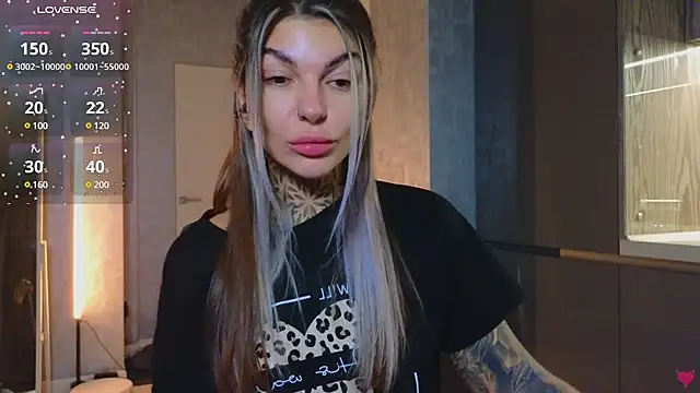 Snapshot of tattooedBabyy chatting on 02/13/25, 04:28 tattooedBabyy online show from 02/13/25, 04:28