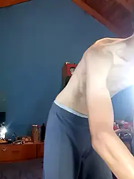 Snapshot of takumysexy chatting on 02/17/25, 05:44 takumysexy online show from 02/17/25, 05:44