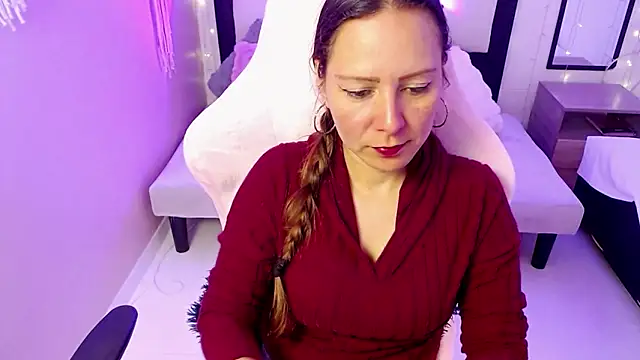 Snapshot of camila_delarosa chatting on 05/11/26, 05:21 camila delarosa online show from 05/11/26, 05:21
