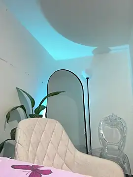 Dalila Thoms online show from 10/24/25, 11:04