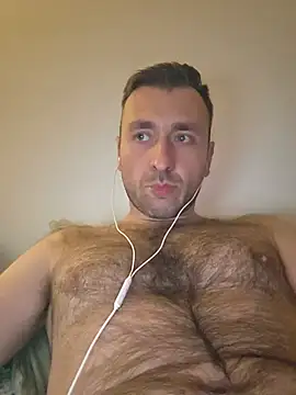Snapshot of TIGERRR86 chatting on 06/14/26, 01:35 TIGERRR86 online show from 06/14/26, 01:35